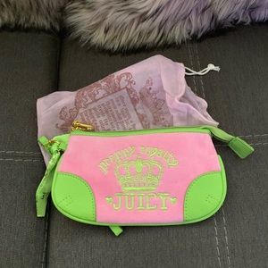 juicy couture wristlet